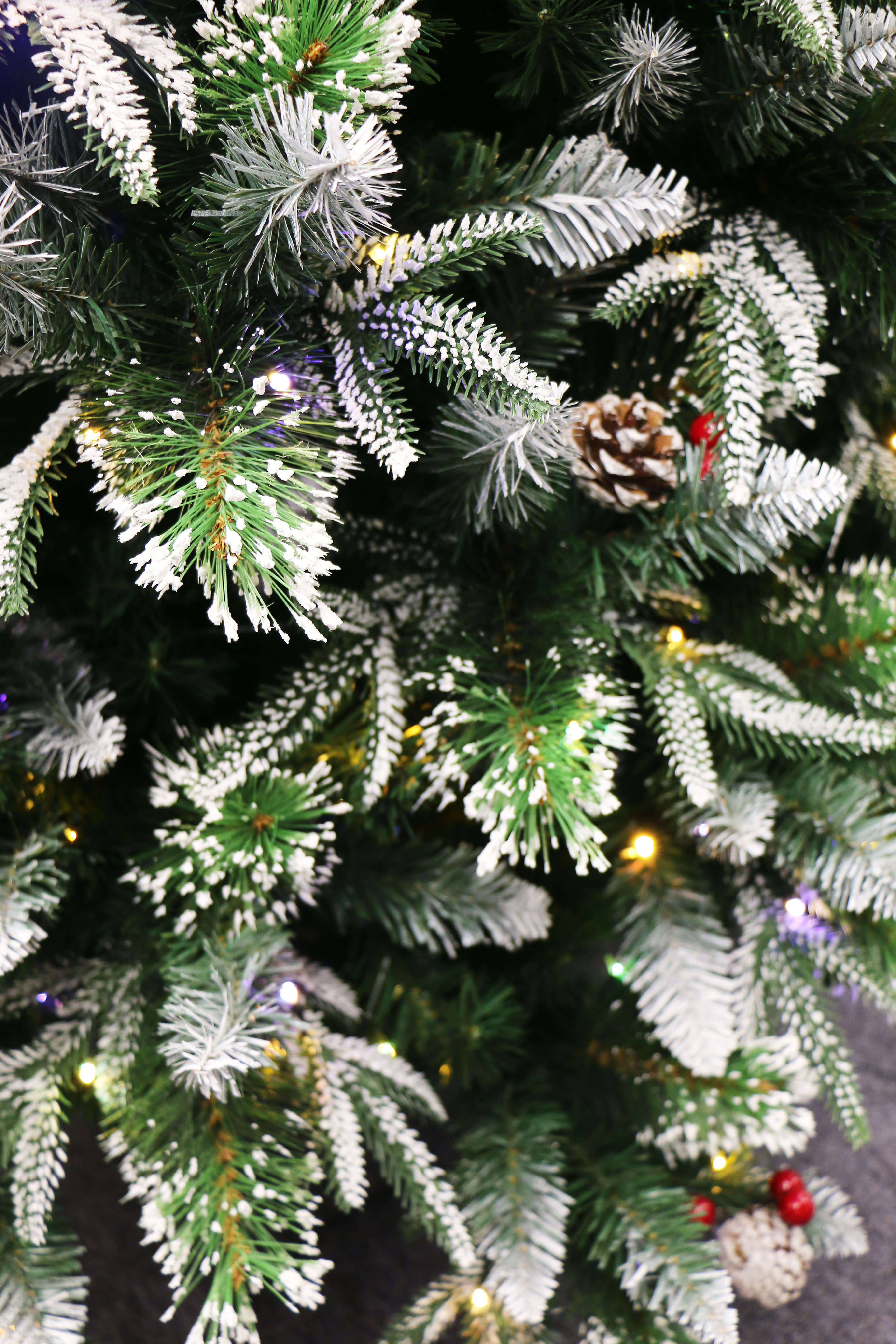 Super Dual Flocked Pine Christmas Tree